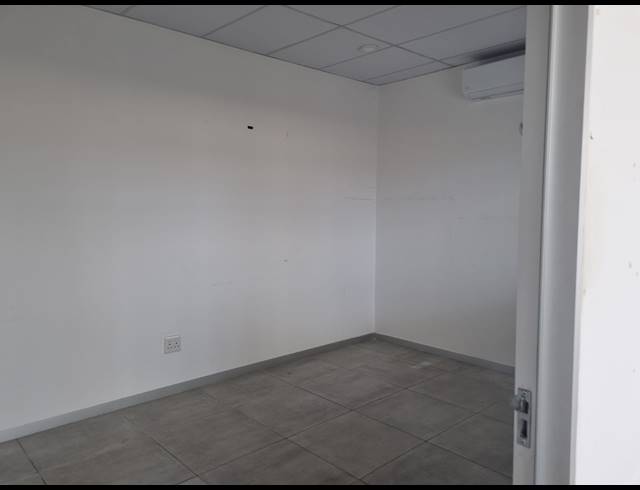 351M² OFFICE TO LET IN NELSPRUIT CENTRAL
